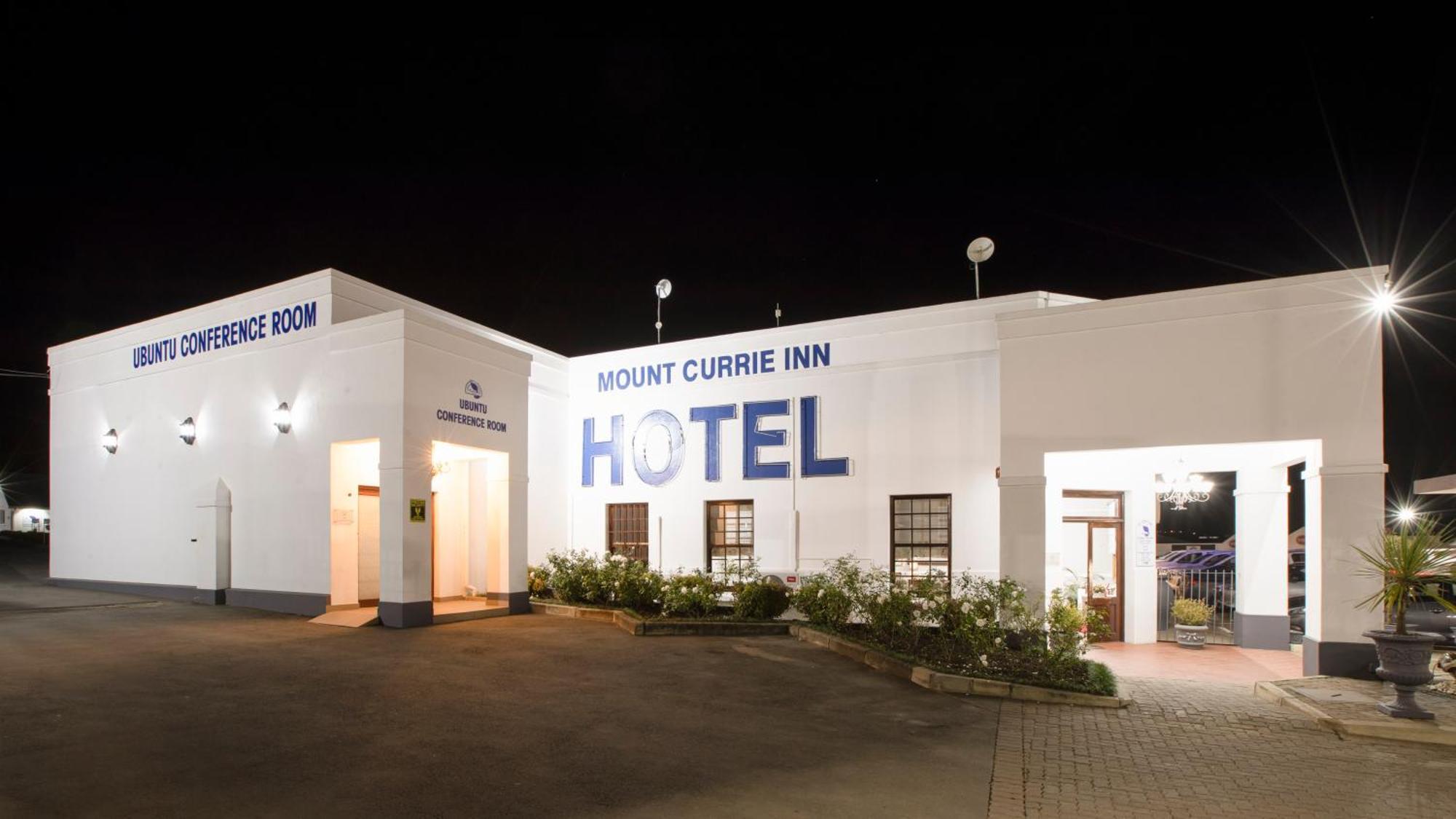 Mount Currie Inn Кокстад Екстериор снимка