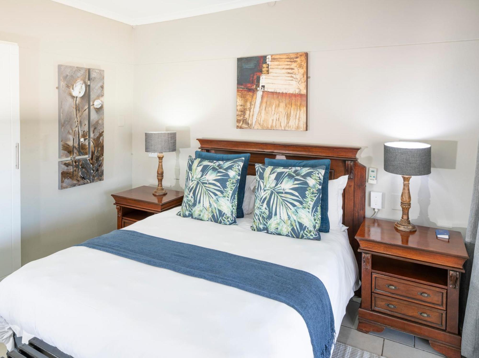 Mount Currie Inn Кокстад Екстериор снимка